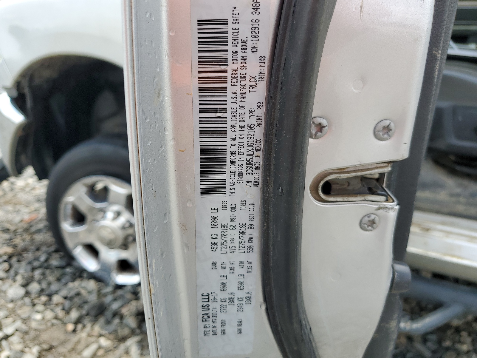 3C6UR5JLXJG180105 2018 Ram 2500 Slt