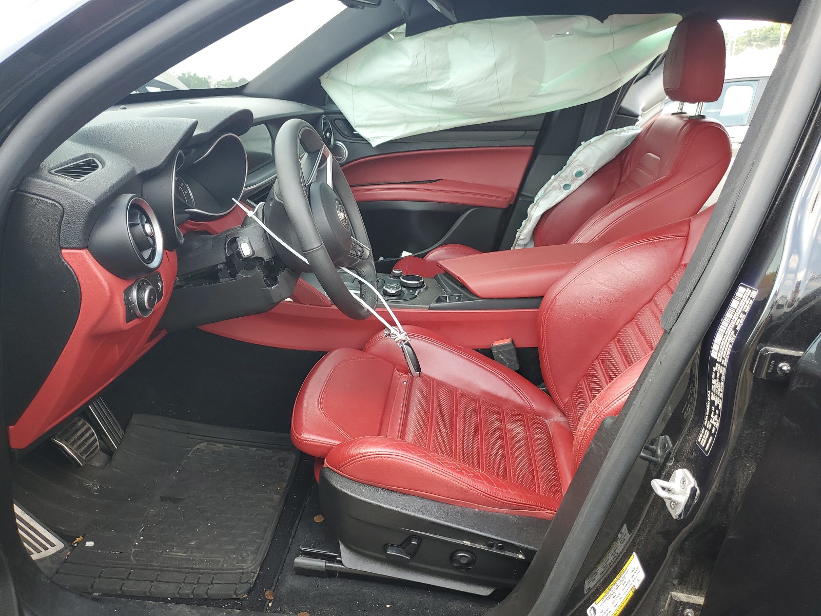 ZASFAKNN9J7B77363 2018 Alfa Romeo Stelvio Ti Sport