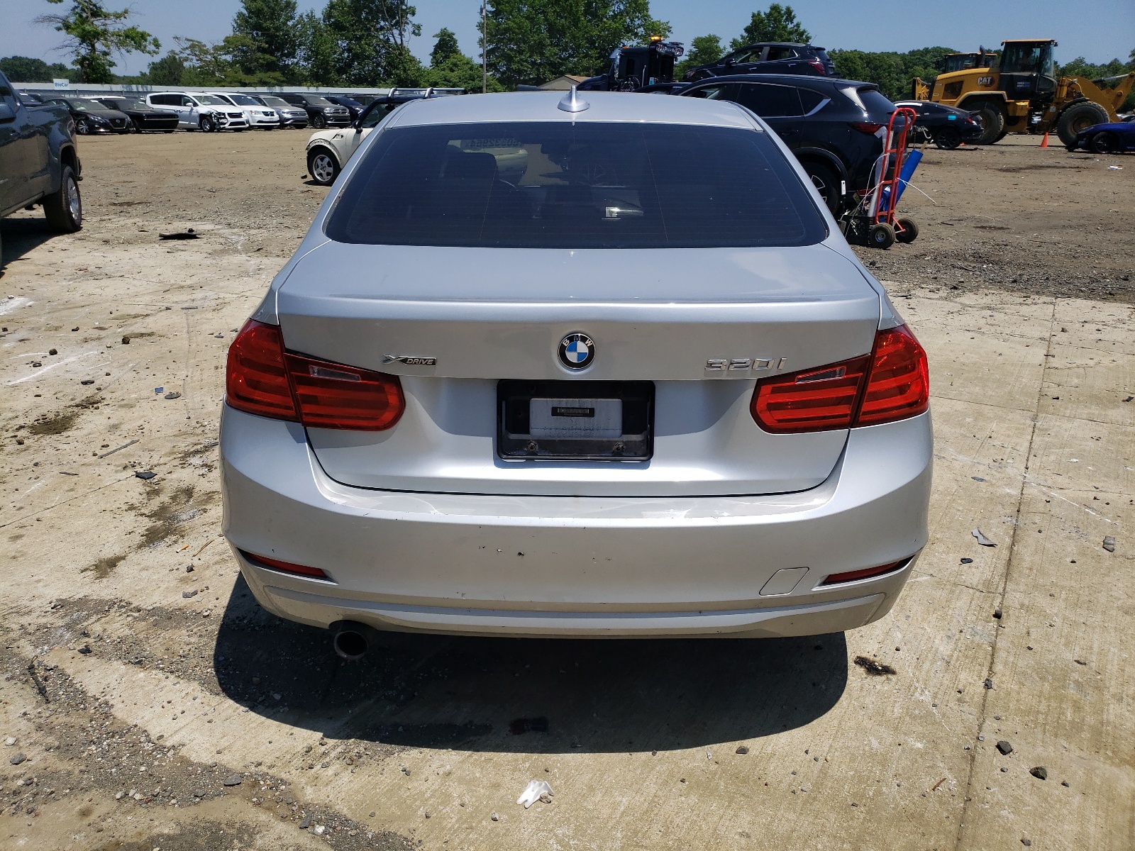 2013 BMW 320 I xDrive vin: WBA3C3C55DF982816