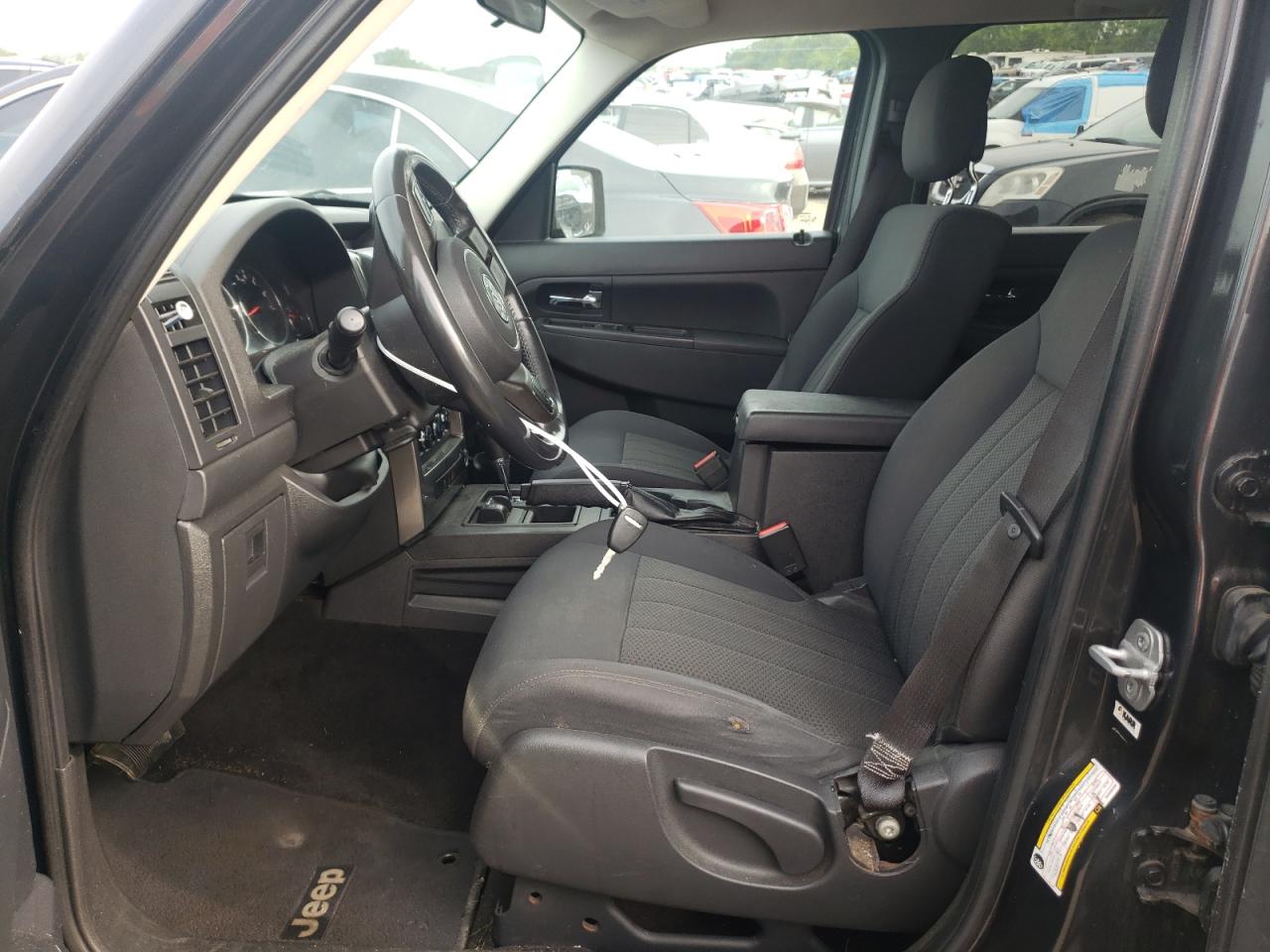 1J4PN2GK3BW588456 2011 Jeep Liberty Sport