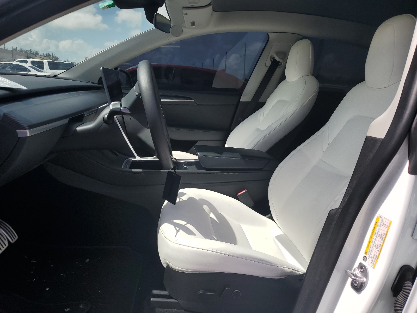 7SAYGDEFXNF531060 2022 Tesla Model Y