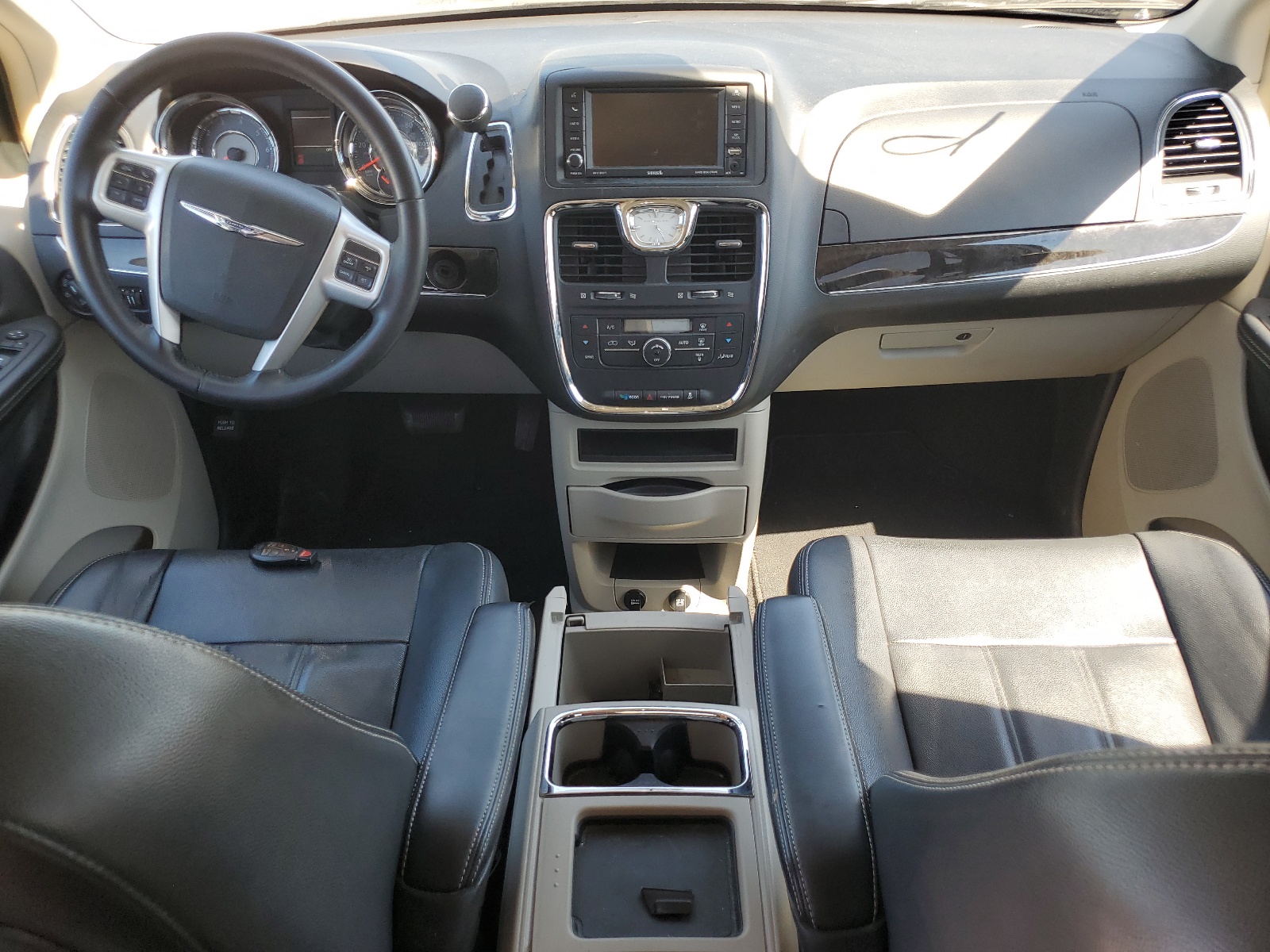 2C4RC1BG1ER256384 2014 Chrysler Town & Country Touring