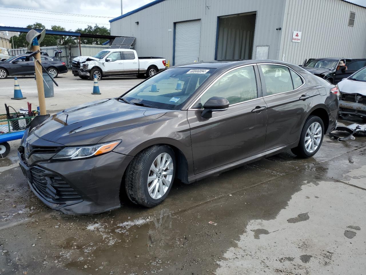 2018 TOYOTA CAMRY