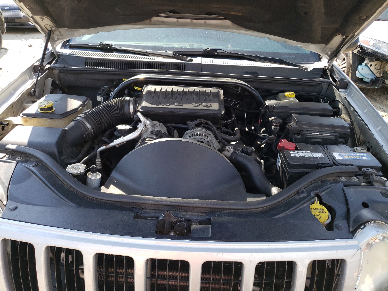 1J4HR48N25C646687 2005 Jeep Grand Cherokee Laredo