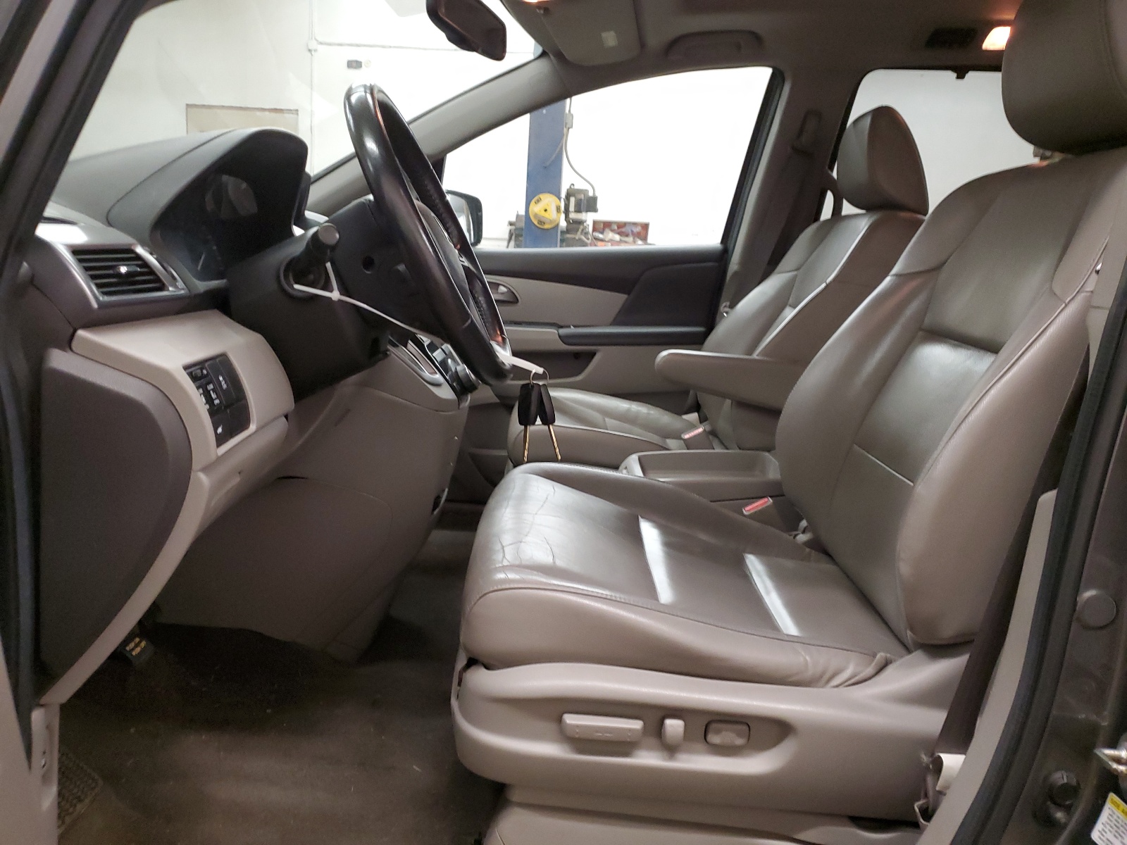 5FNRL5H6XCB069613 2012 Honda Odyssey Exl