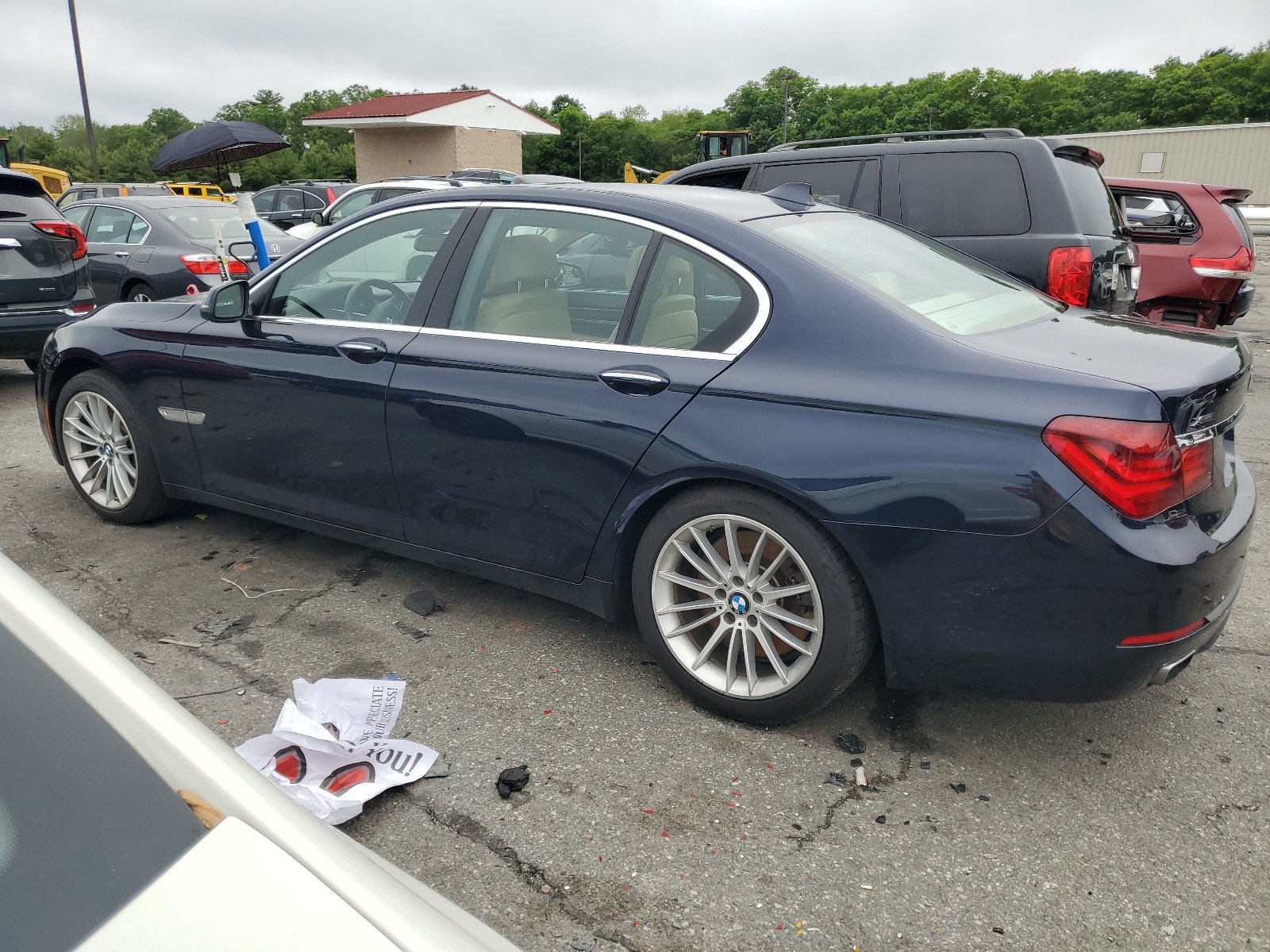 2014 BMW 750 Xi vin: WBAYB6C56ED224636