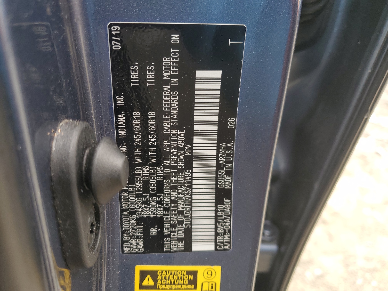 5TDJZRFH7KS711495 2019 Toyota Highlander Se