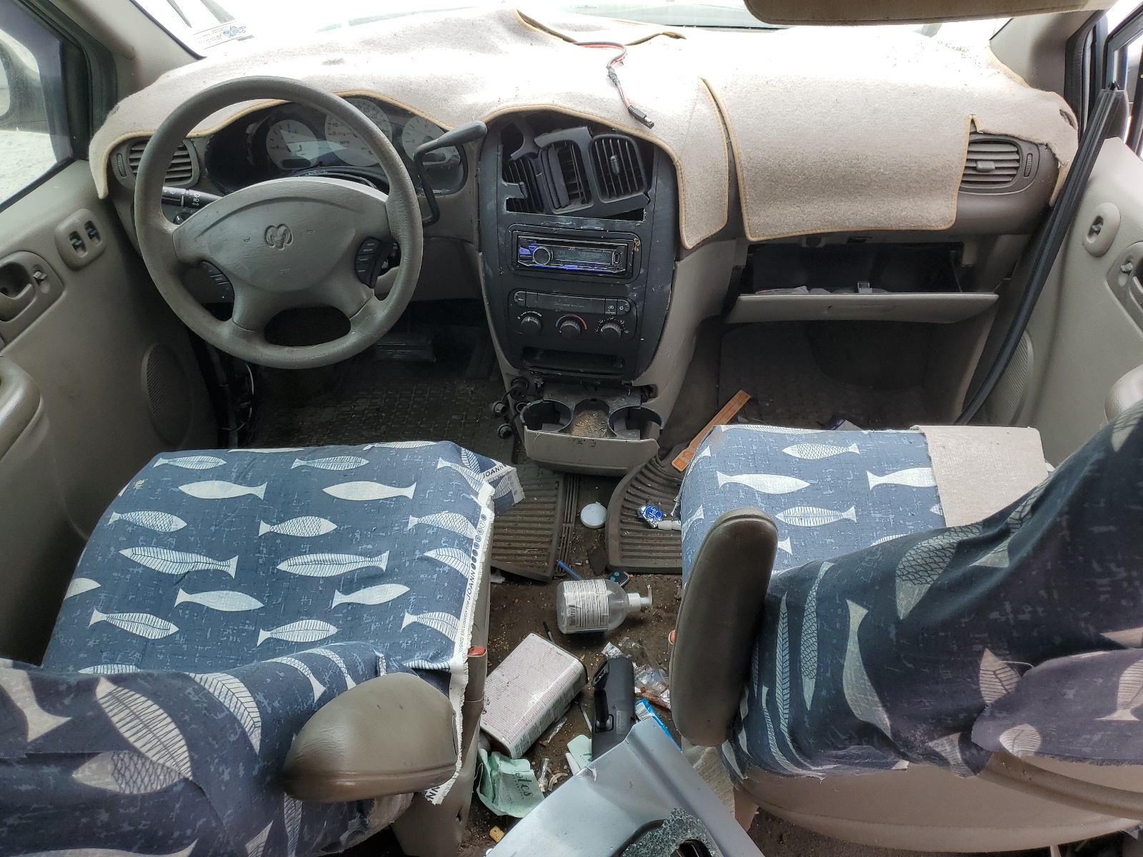 1B4GP25342B710760 2002 Dodge Caravan Se