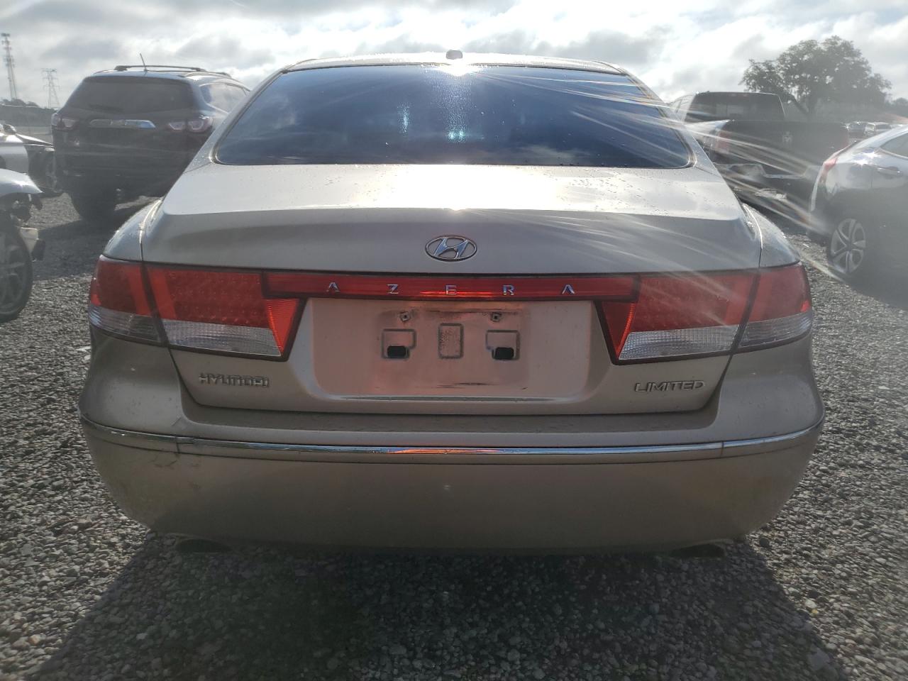 2007 Hyundai Azera Se VIN: KMHFC46F37A211021 Lot: 68042564