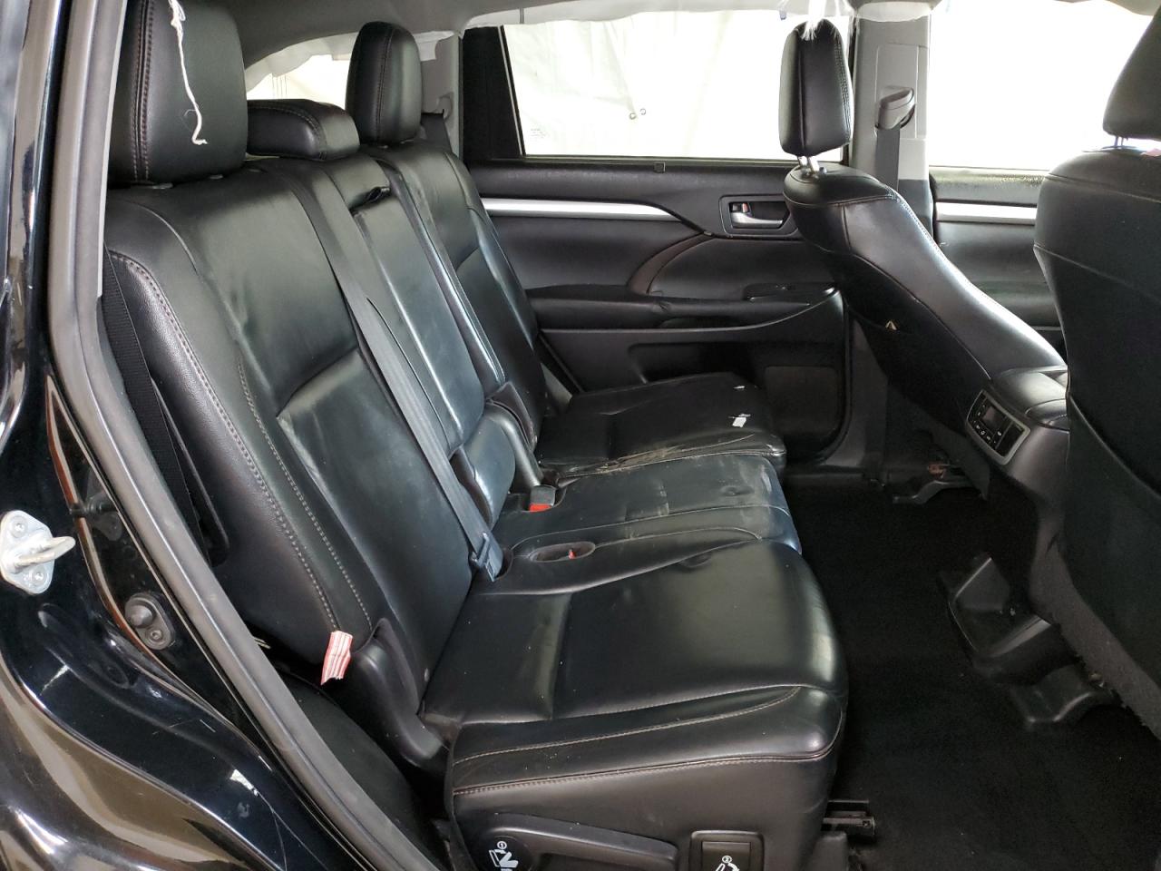 2016 Toyota Highlander Xle VIN: 5TDJKRFH4GS314144 Lot: 57471484