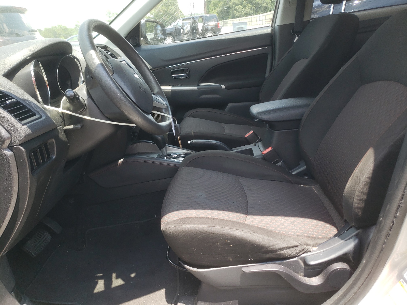 JA4AP3AU5KU031771 2019 Mitsubishi Outlander Sport Es