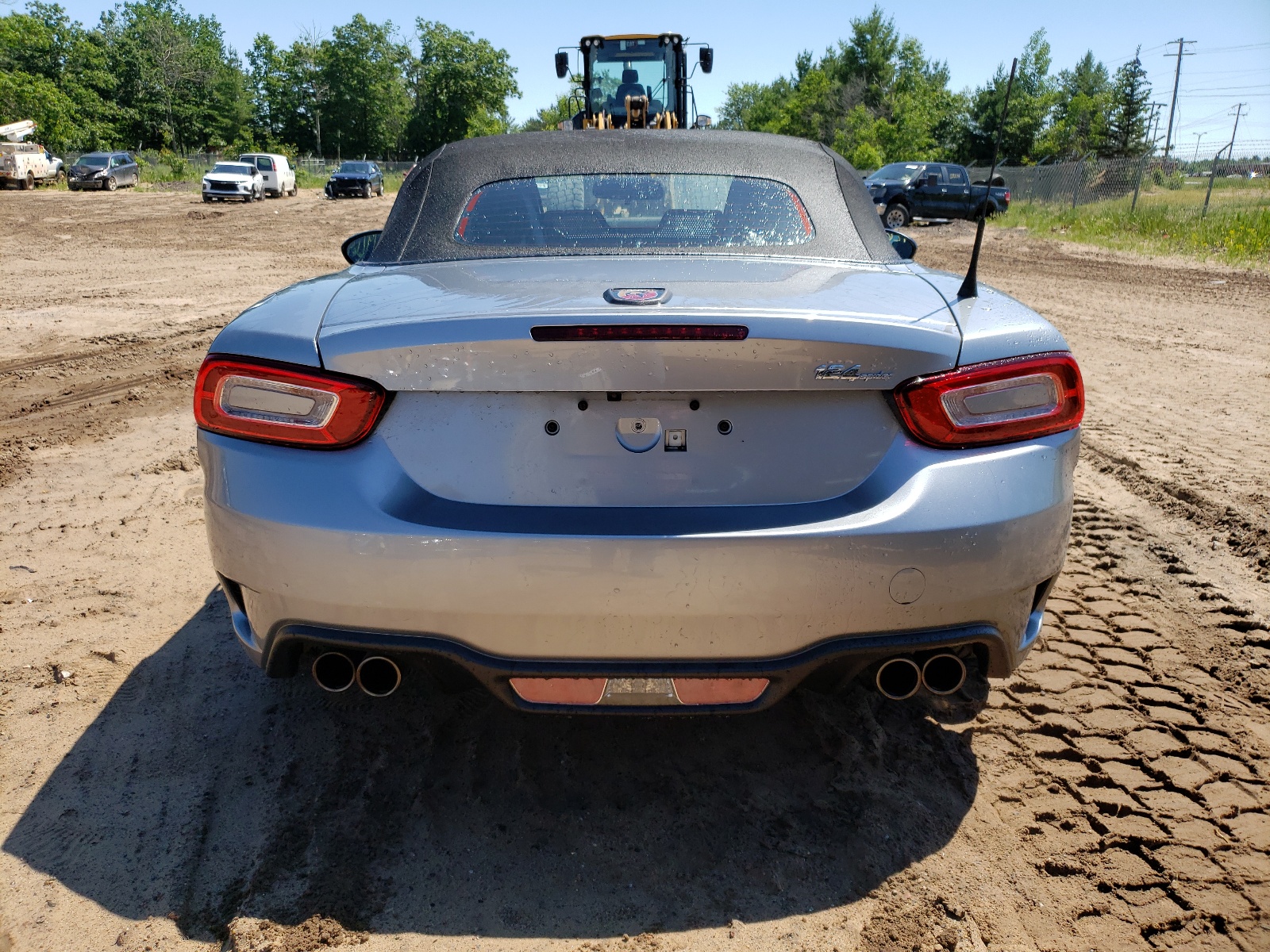 JC1NFAEK7H0113117 2017 Fiat 124 Spider Classica