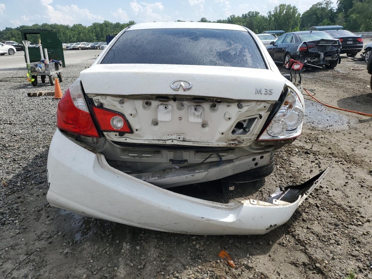 2007 Infiniti M - Image 6