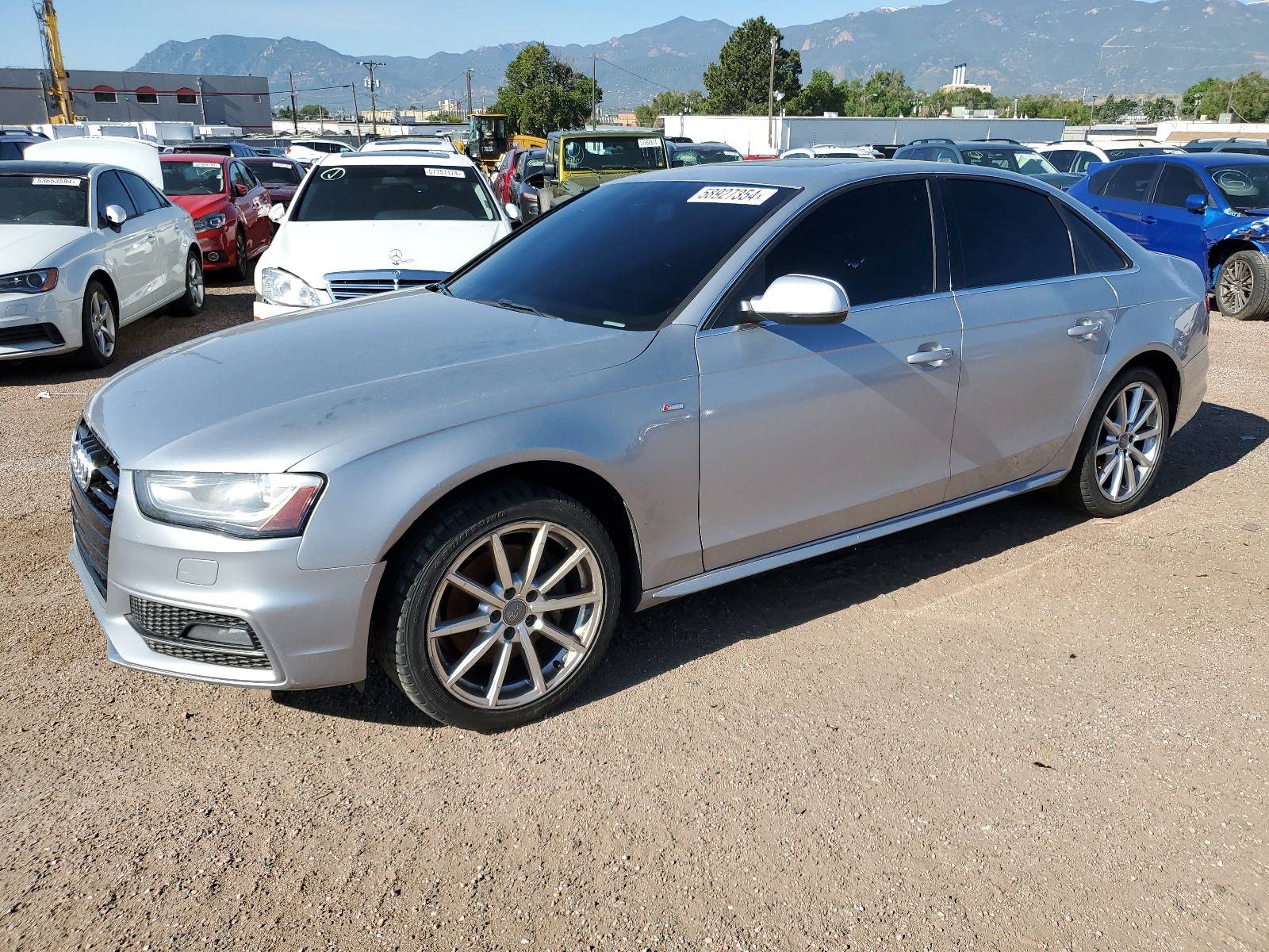 2015 Audi A4 Premium vin: WAUBFAFL6FN027453