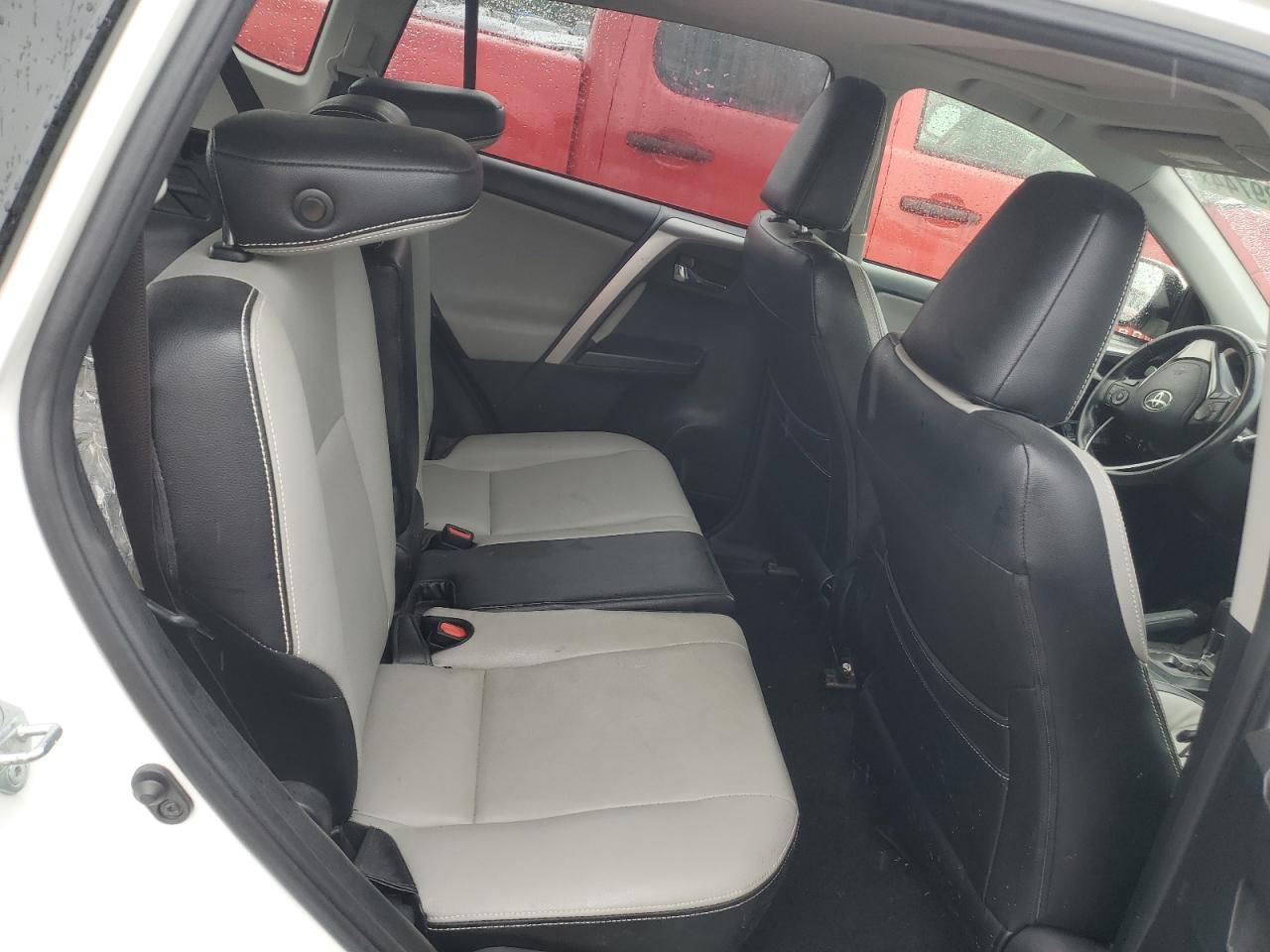 2017 Toyota Rav4 Xle VIN: JTMRFREV3HD220560 Lot: 60329744