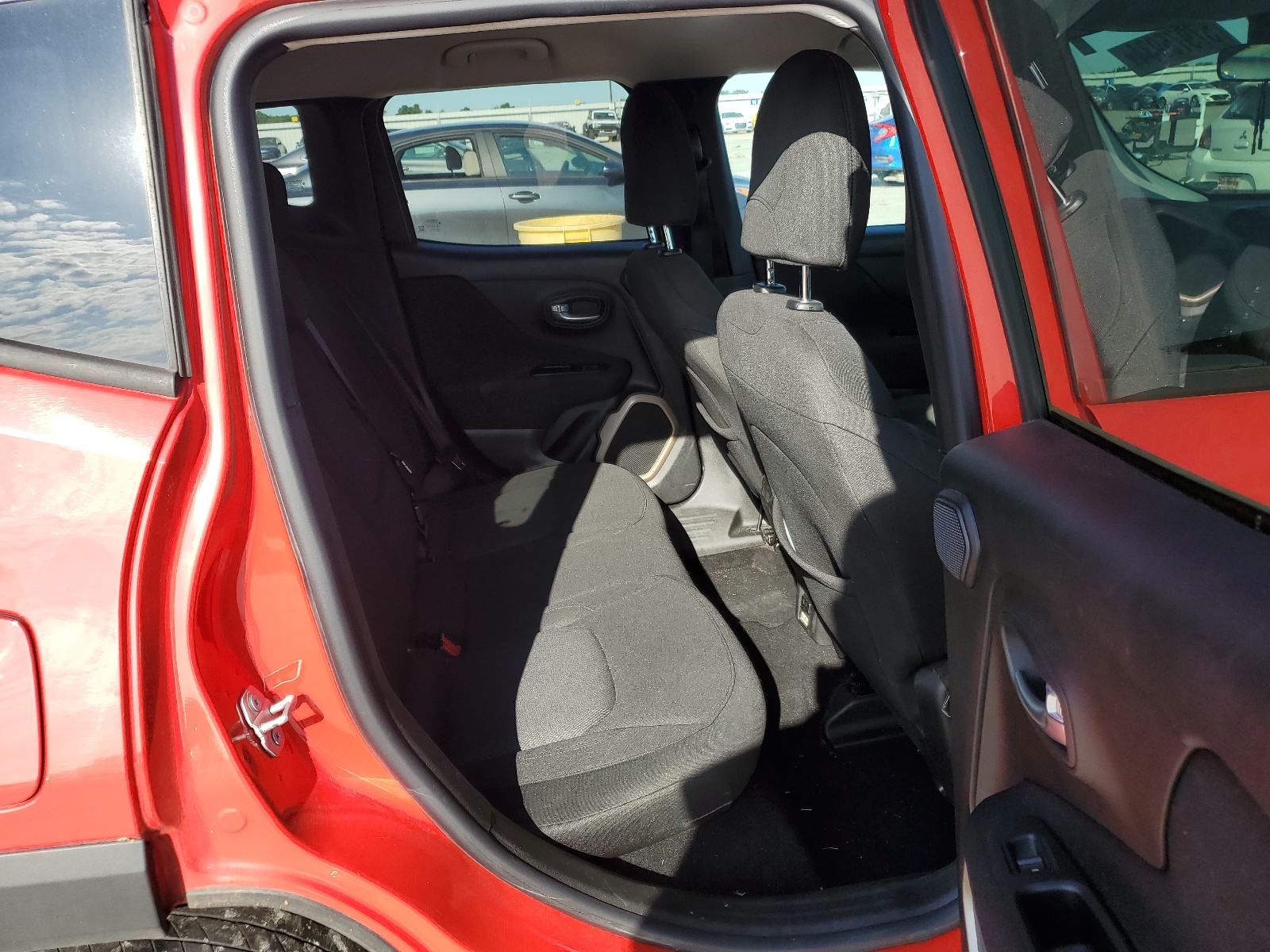ZACCJABTXFPB50210 2015 Jeep Renegade Latitude