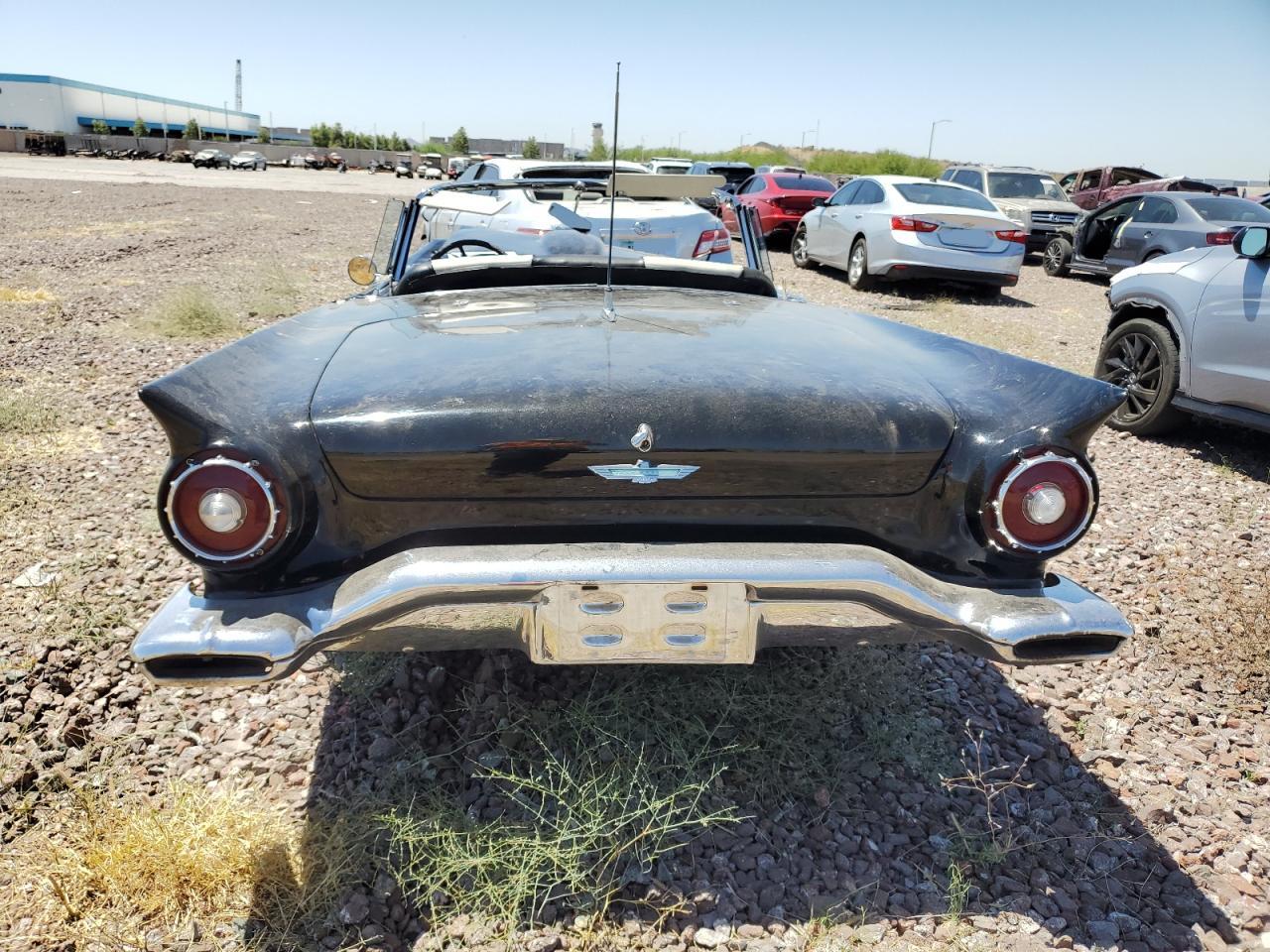 1957 Ford Thunderb VIN: D7FH203281 Lot: 57522344