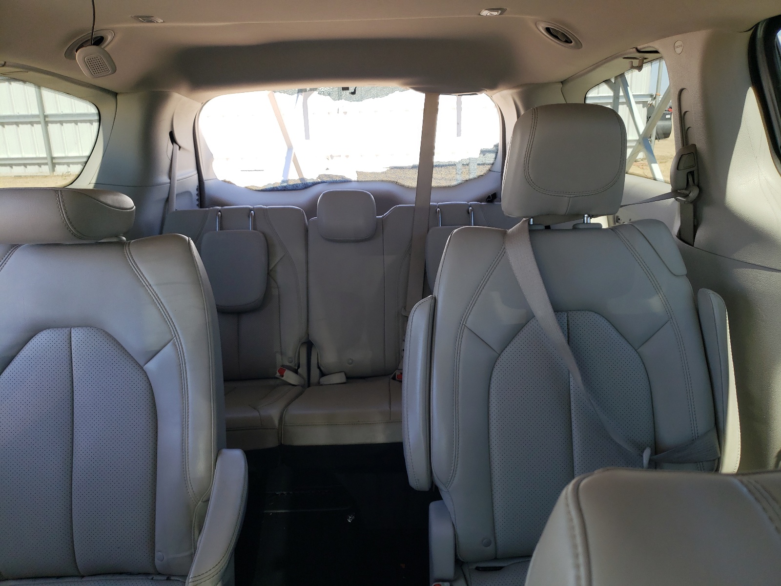 2C4RC1DG9MR537666 2021 Chrysler Voyager Lxi