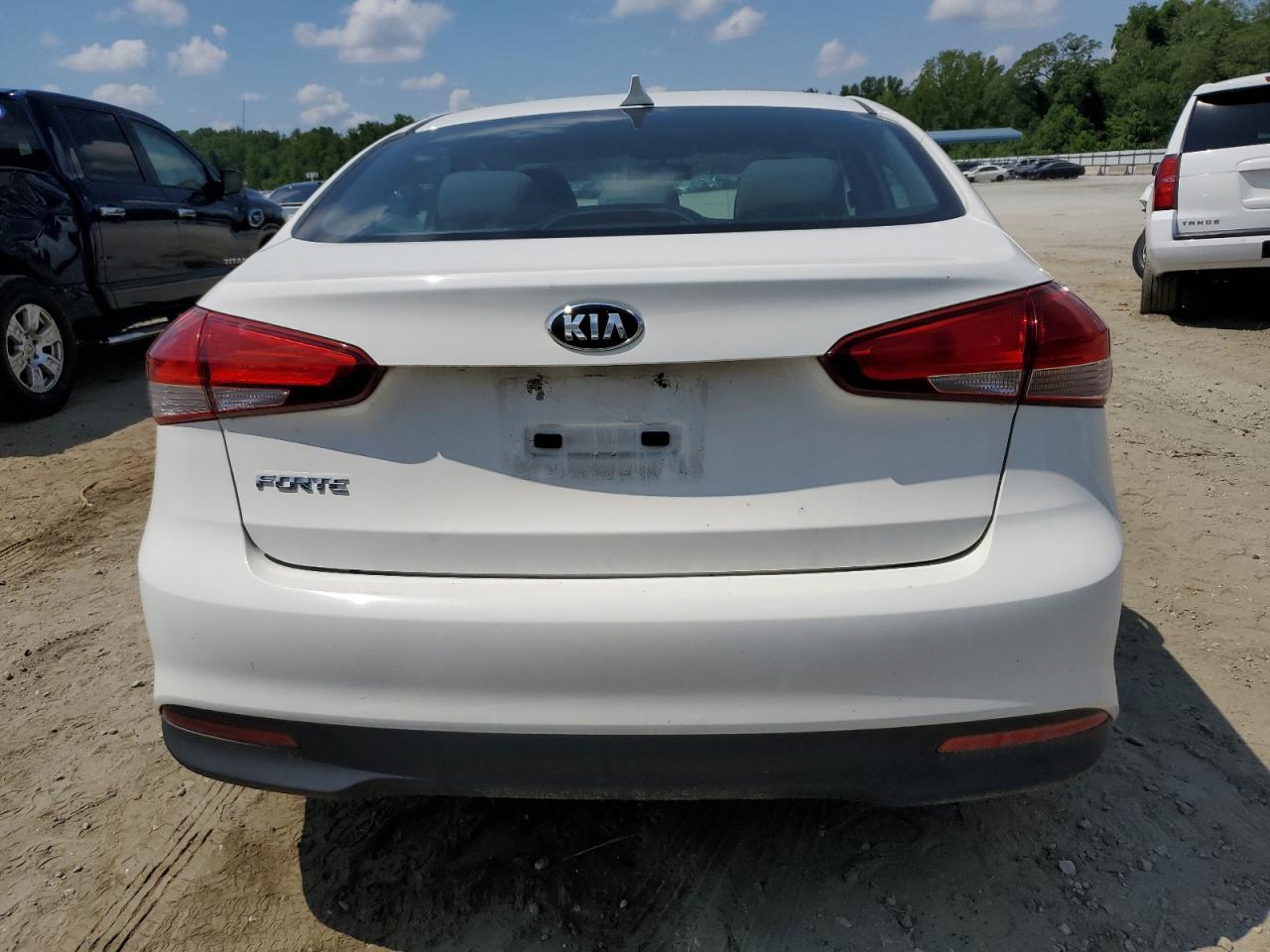 2017 Kia Forte Lx VIN: 3KPFK4A7XHE131432 Lot: 58626694