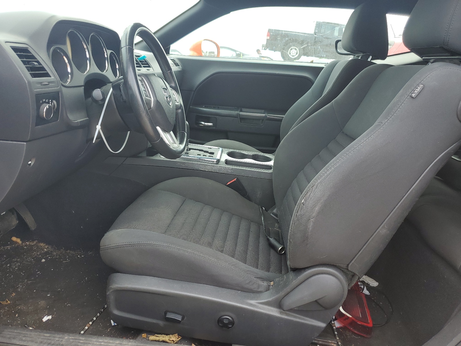 2C3CDYAG1CH127873 2012 Dodge Challenger Sxt