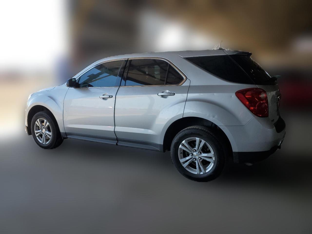 2GNALAEK8F1175029 2015 CHEVROLET EQUINOX - Image 2