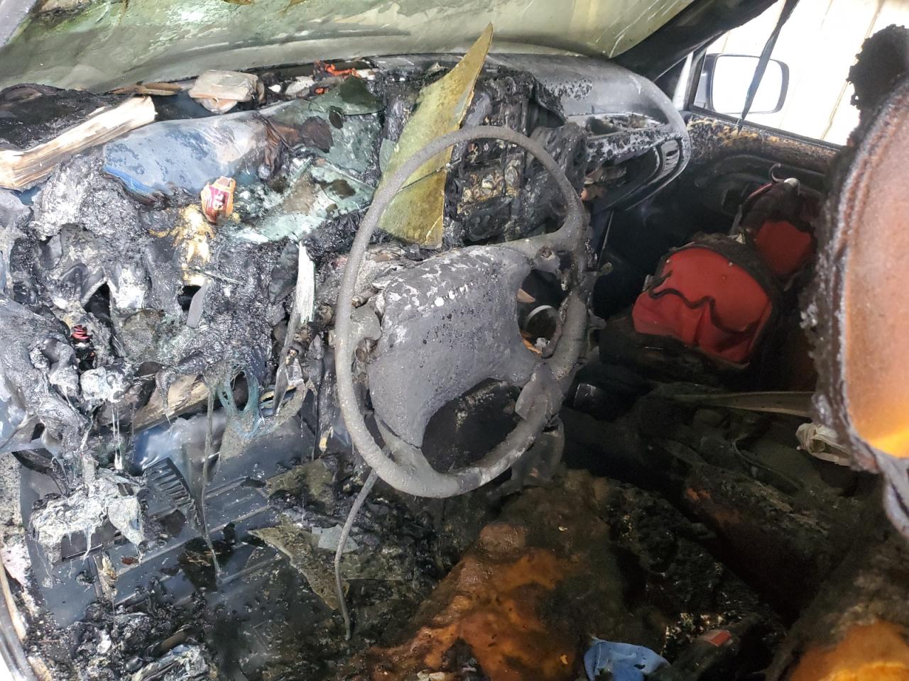 1995 Chevrolet Gmt-400 C1500 VIN: 2GCEC19S8S1284136 Lot: 59215134