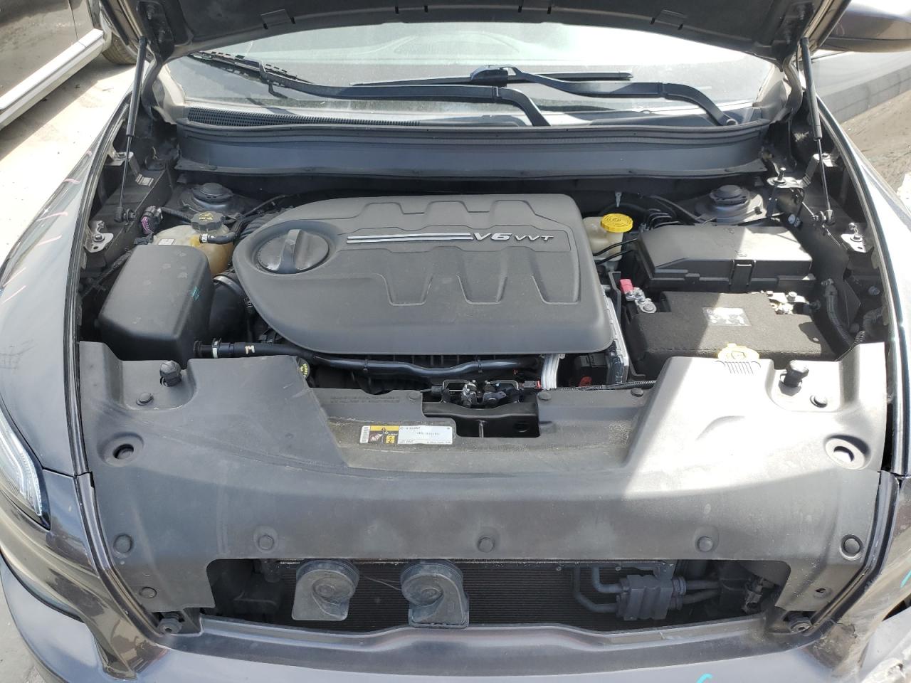 2015 Jeep Cherokee Latitude VIN: 1C4PJMCS3FW528377 Lot: 57451534