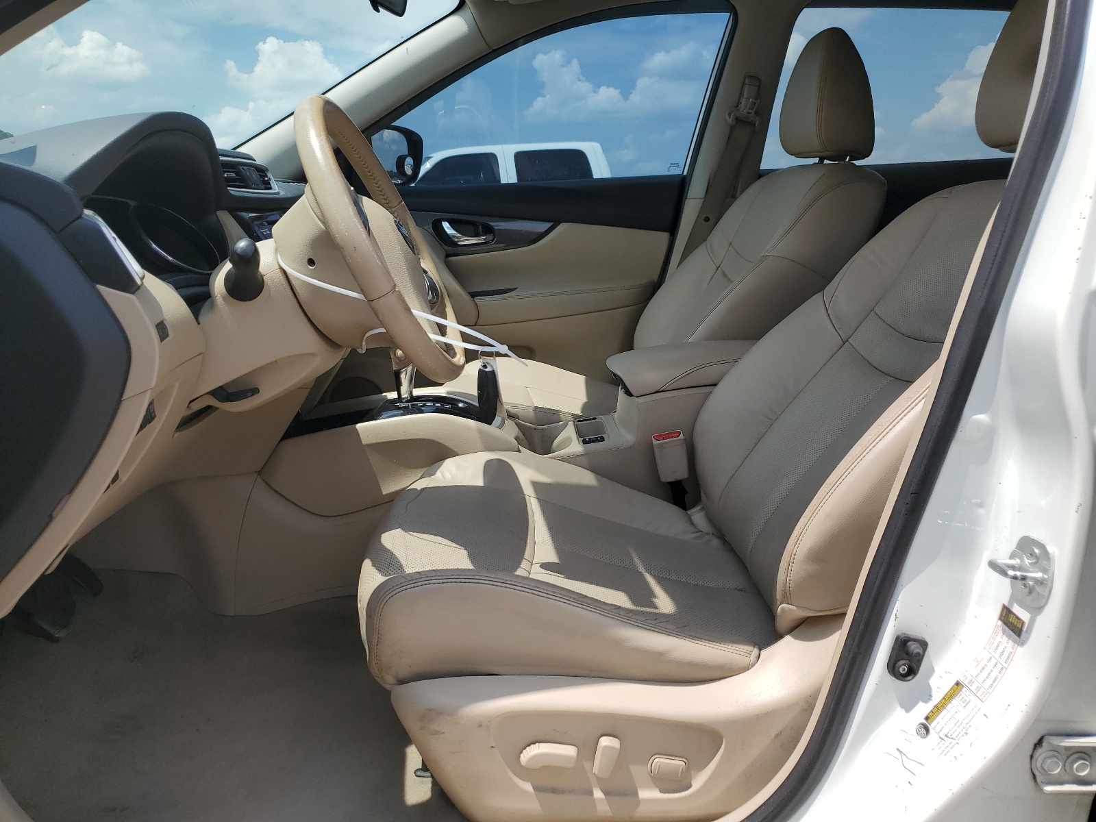 5N1AT2MT9FC754884 2015 Nissan Rogue S