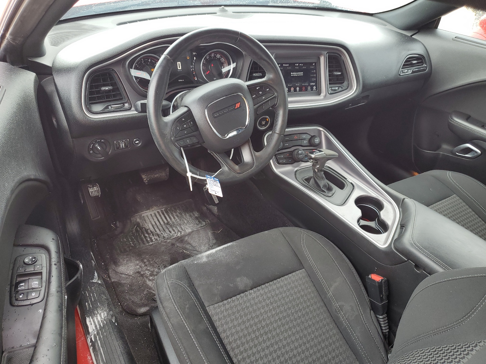 2C3CDZAG9KH525661 2019 Dodge Challenger Sxt