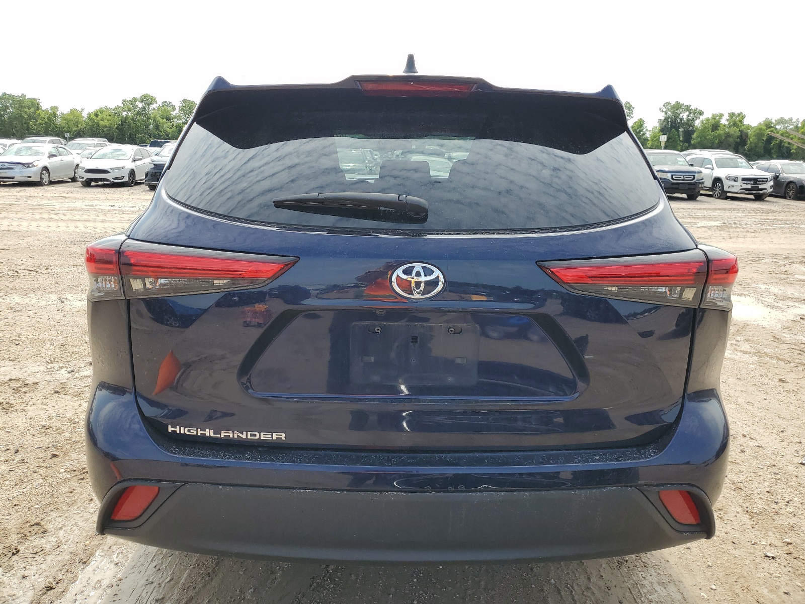 5TDCZRAH0NS134555 2022 Toyota Highlander L