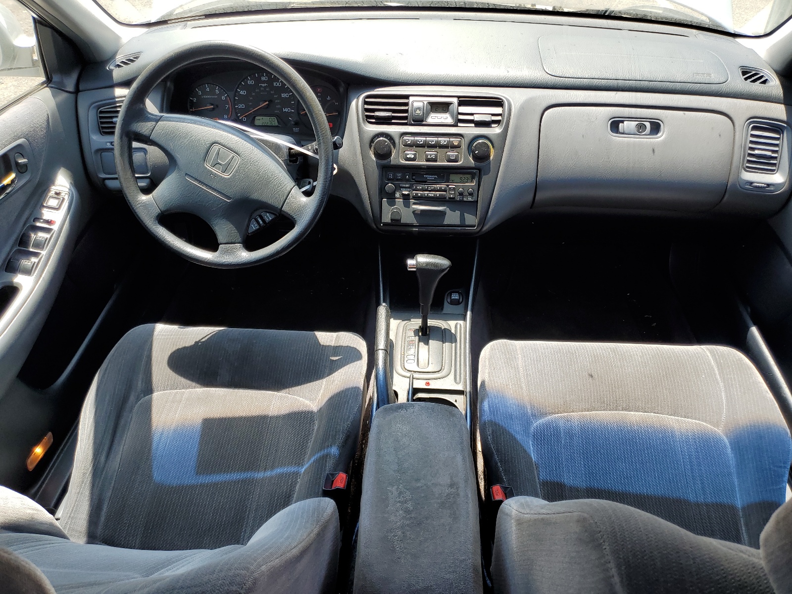 JHMCG665XXC014901 1999 Honda Accord Lx