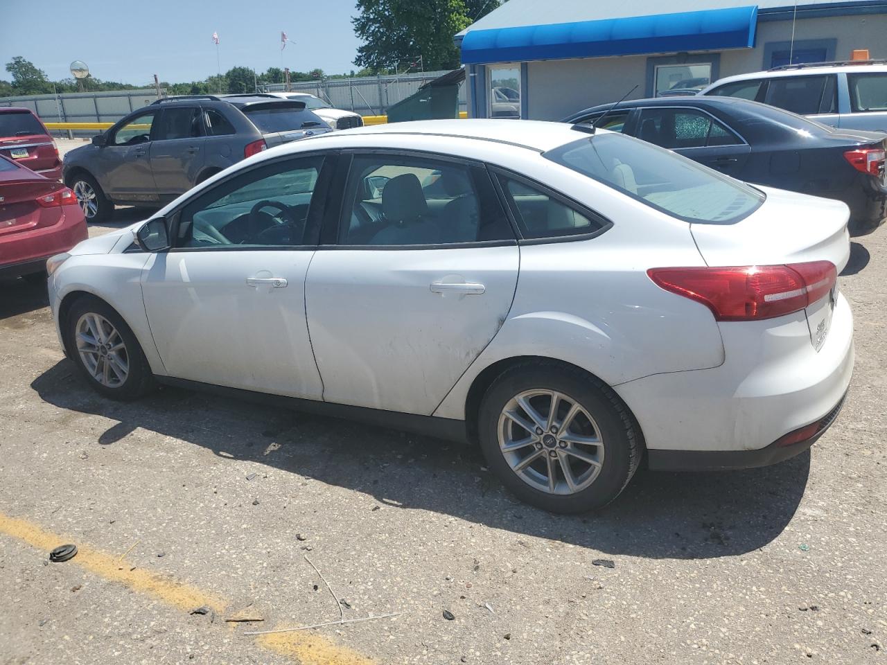 1FADP3F27GL216689 2016 FORD FOCUS - Image 2