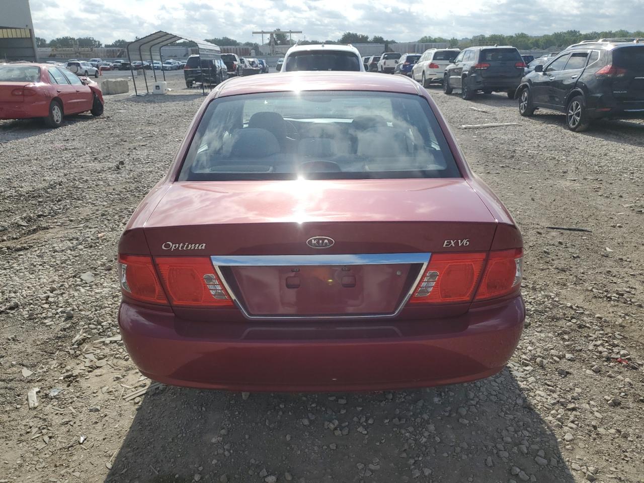 2004 Kia Optima Lx VIN: KNAGD128645312096 Lot: 59536254