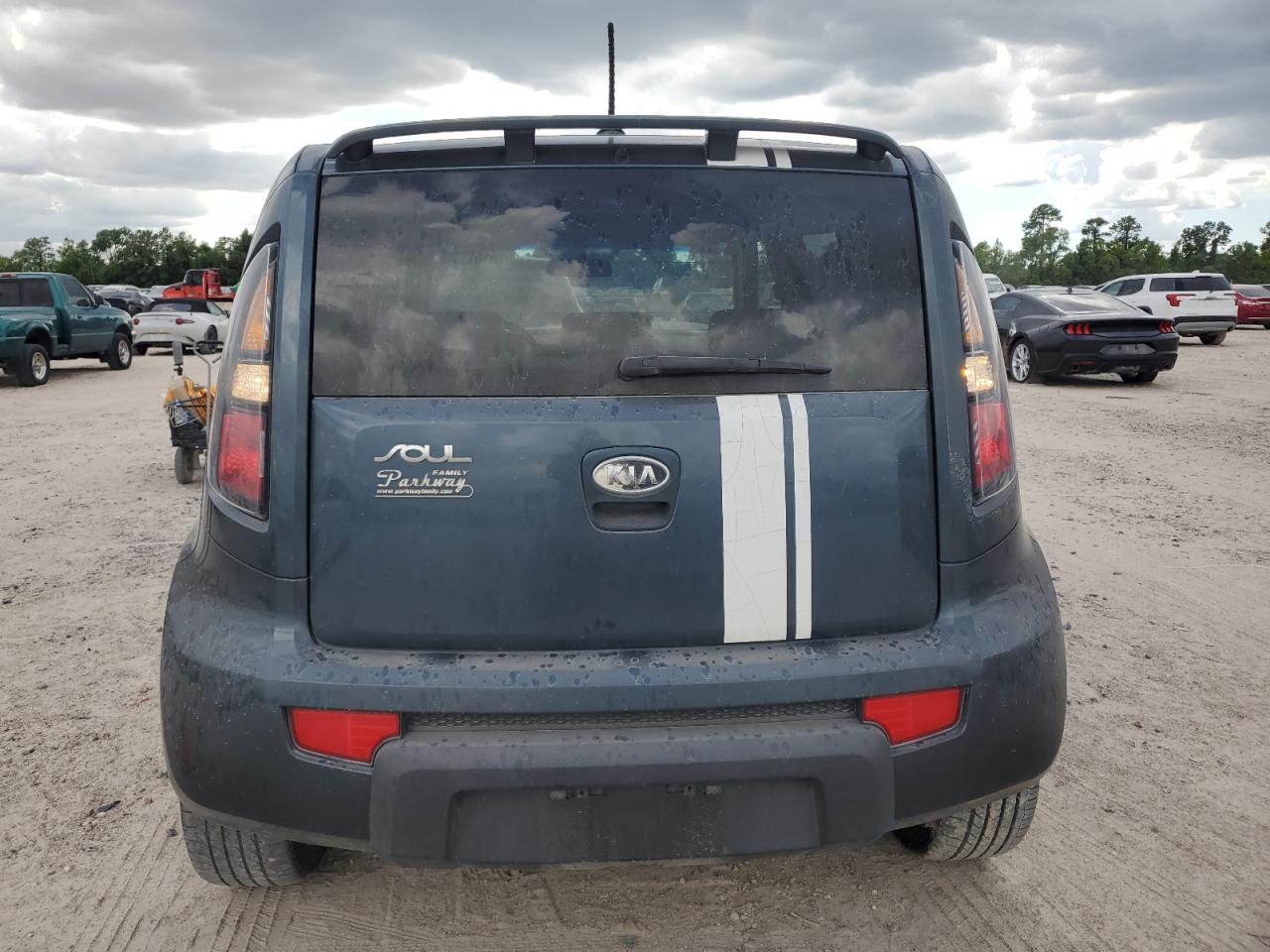 2010 Kia Soul + VIN: KNDJT2A24A7072691 Lot: 60161334