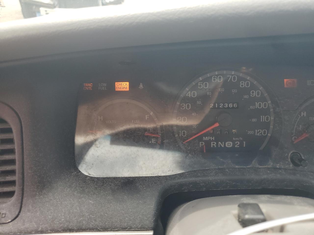 2000 Ford Crown Victoria Lx VIN: 2FAFP74W2YX158002 Lot: 58932664