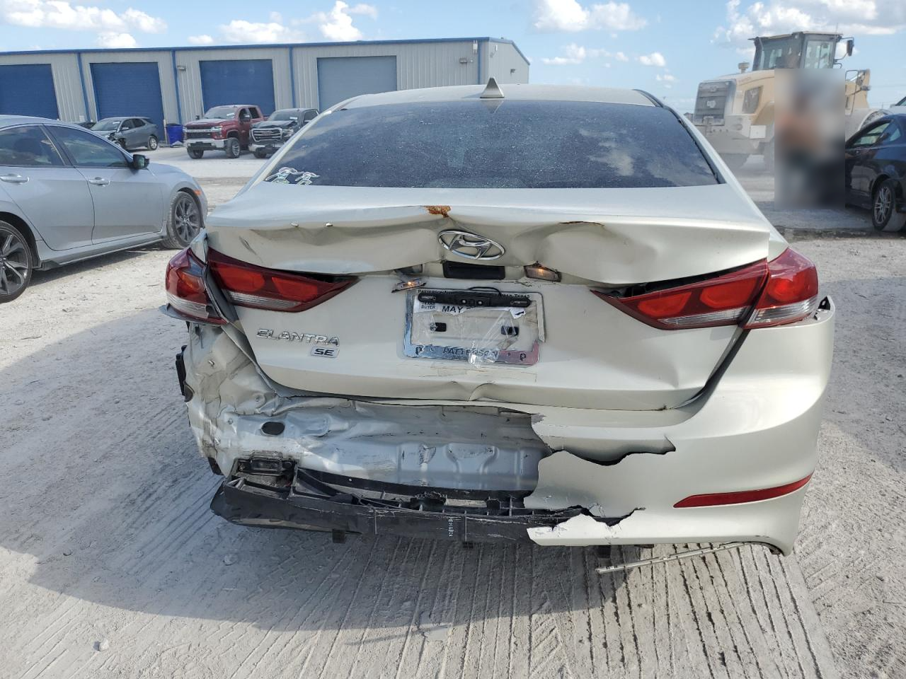 KMHD74LF2HU096699 2017 Hyundai Elantra Se