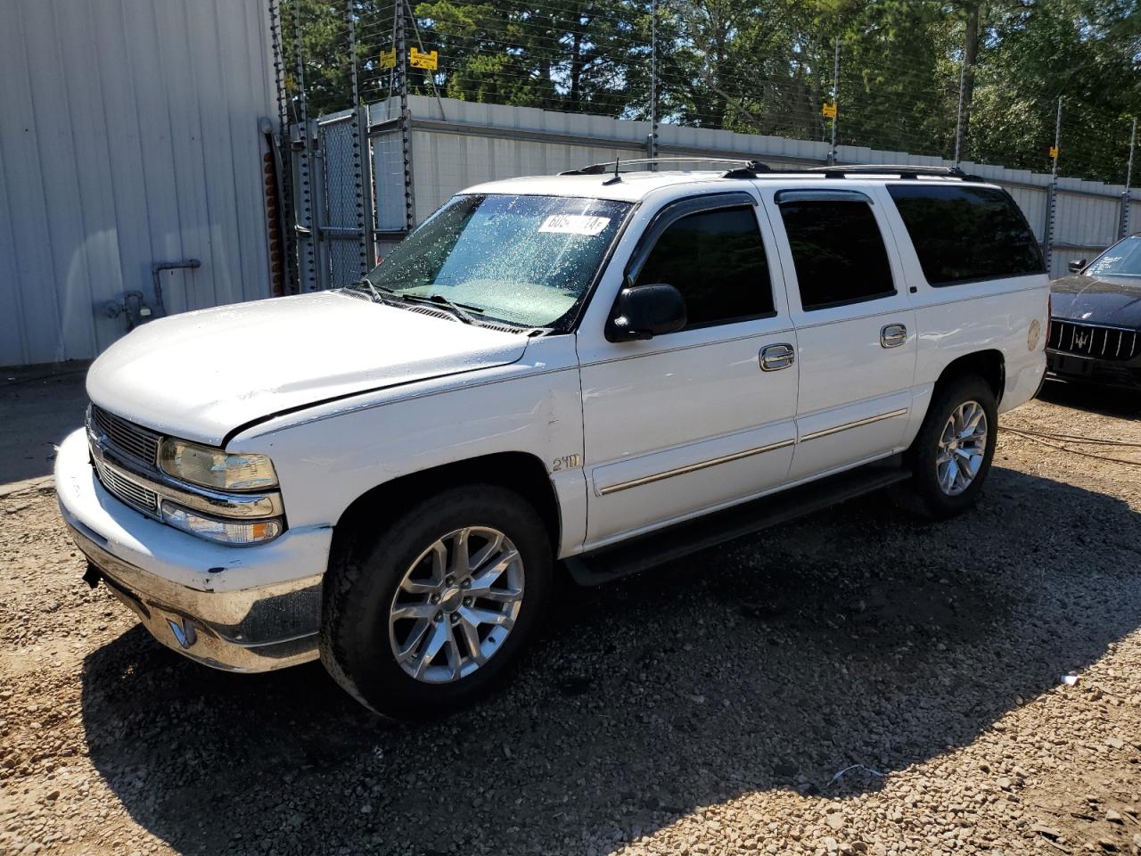 2003 Chevrolet Suburban - Image 1