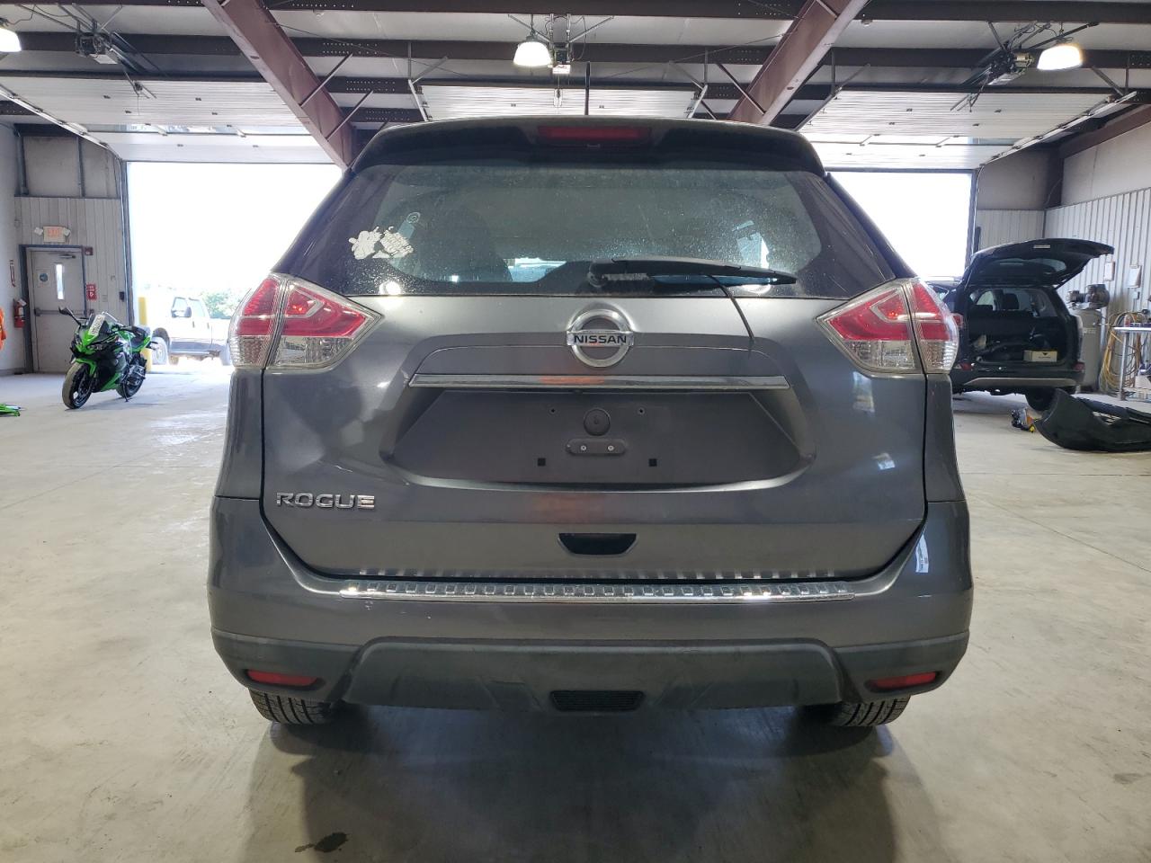 2015 Nissan Rogue S VIN: KNMAT2MT1FP516542 Lot: 60657464