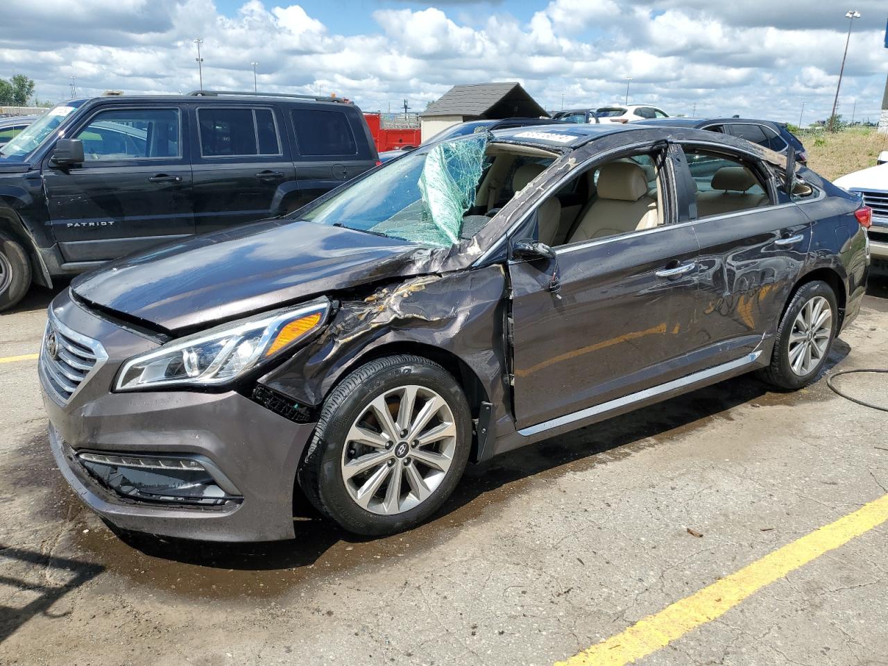 5NPE34AF2GH420394 2016 HYUNDAI SONATA - Image 1