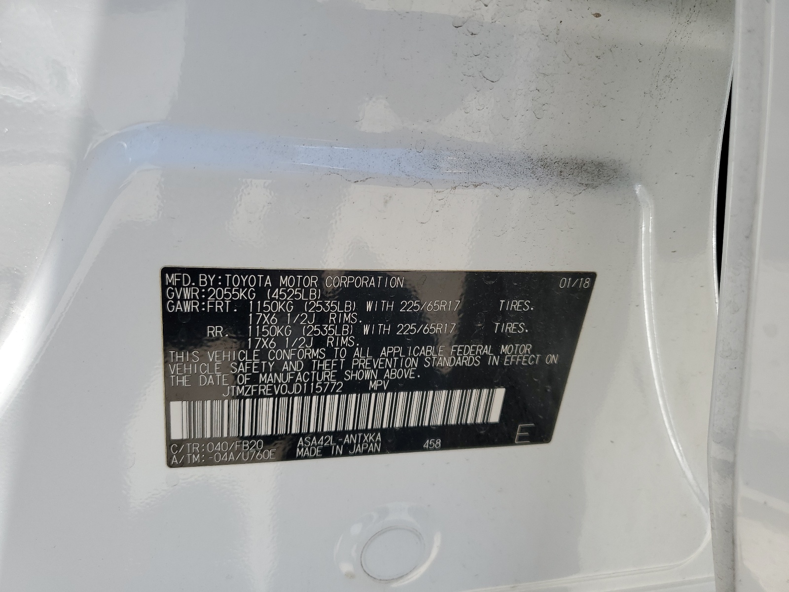 JTMZFREV0JD115772 2018 Toyota Rav4 Le