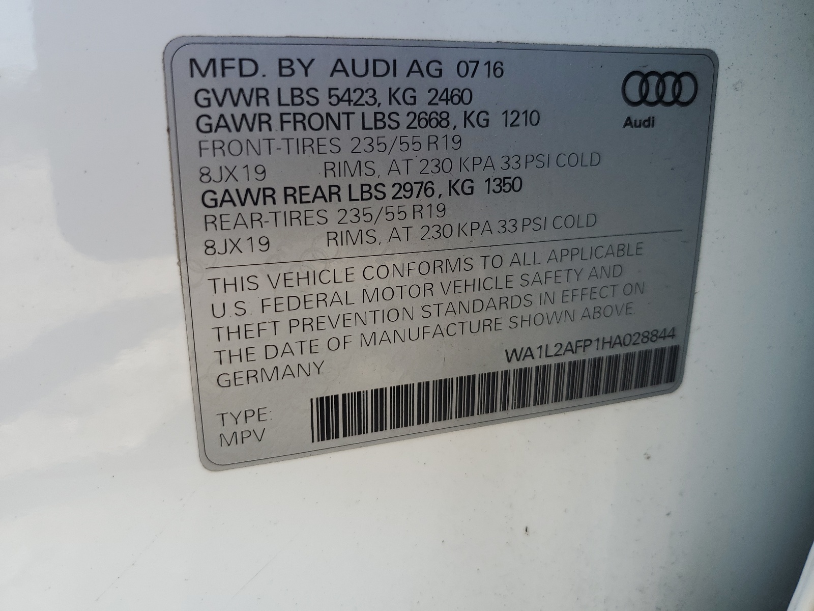 WA1L2AFP1HA028844 2017 Audi Q5 Premium Plus