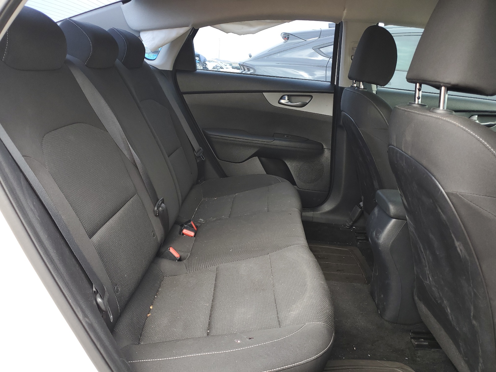 3KPF24AD6KE082422 2019 Kia Forte Fe