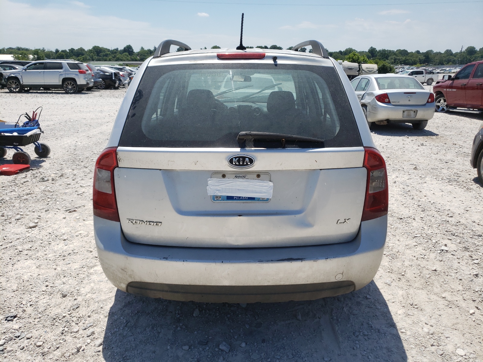 KNAFG528597269330 2009 Kia Rondo Base