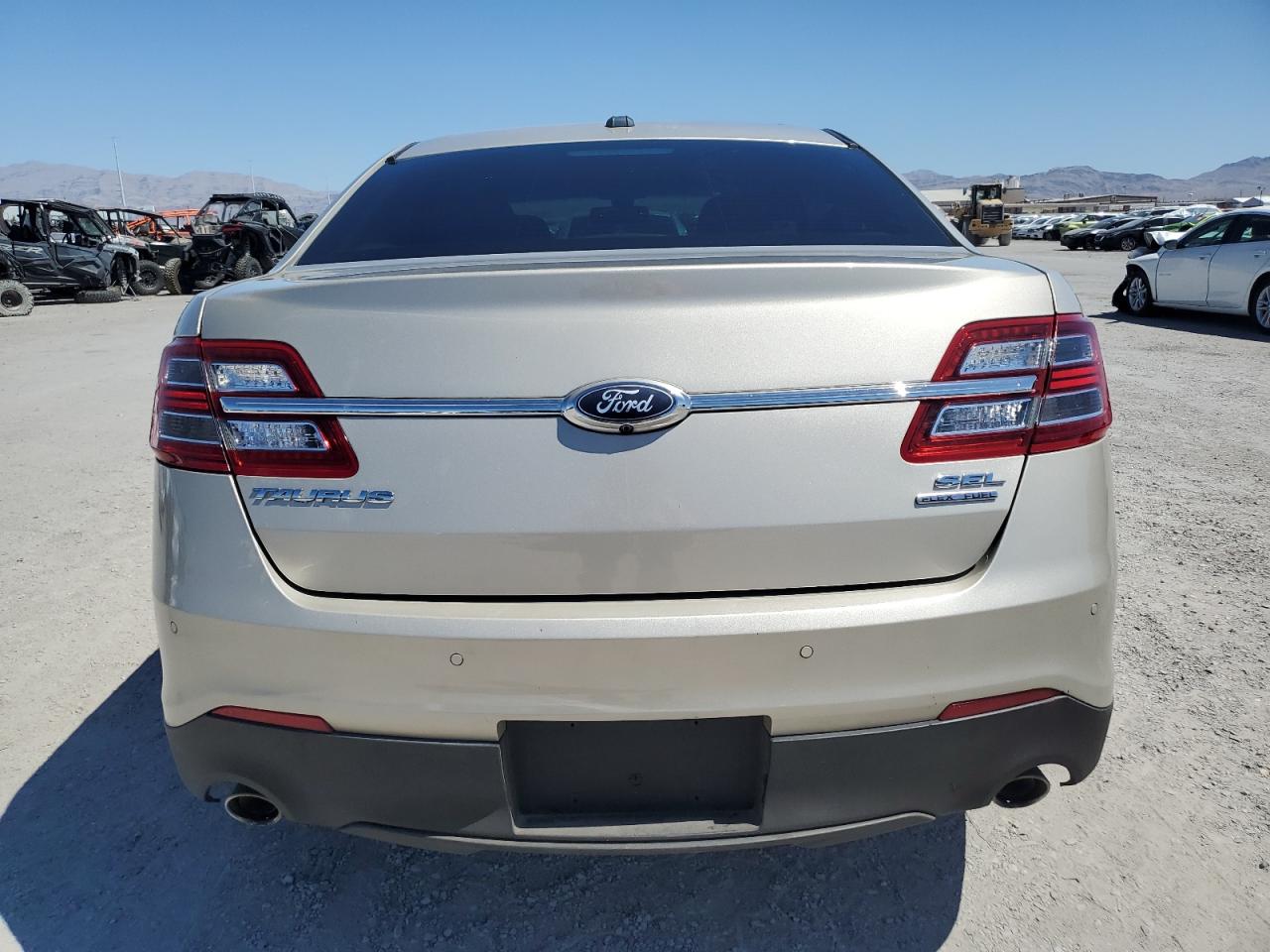 2018 Ford Taurus Sel VIN: 1FAHP2E88JG118661 Lot: 61092164