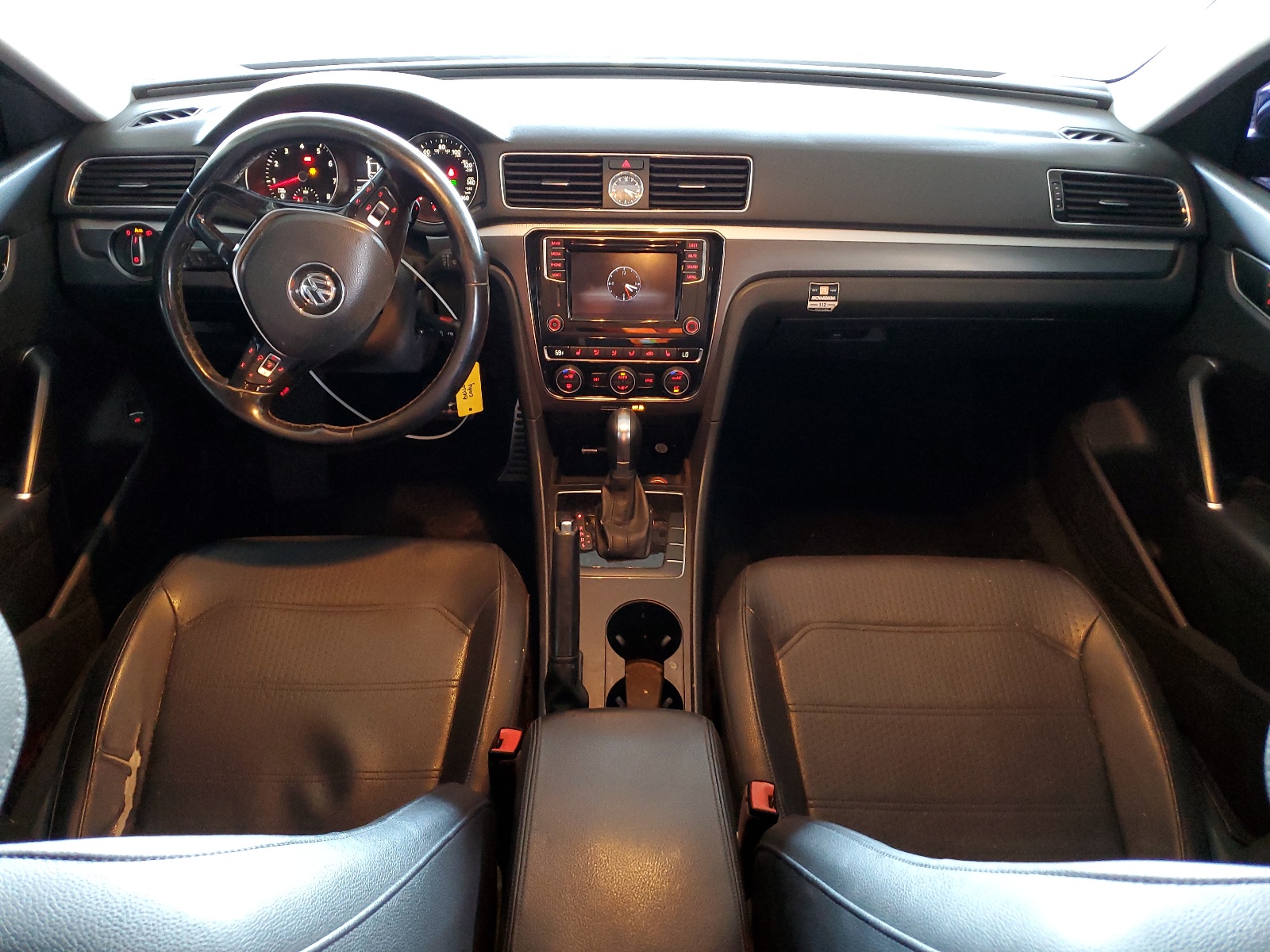 1VWDT7A33HC025878 2017 Volkswagen Passat R-Line