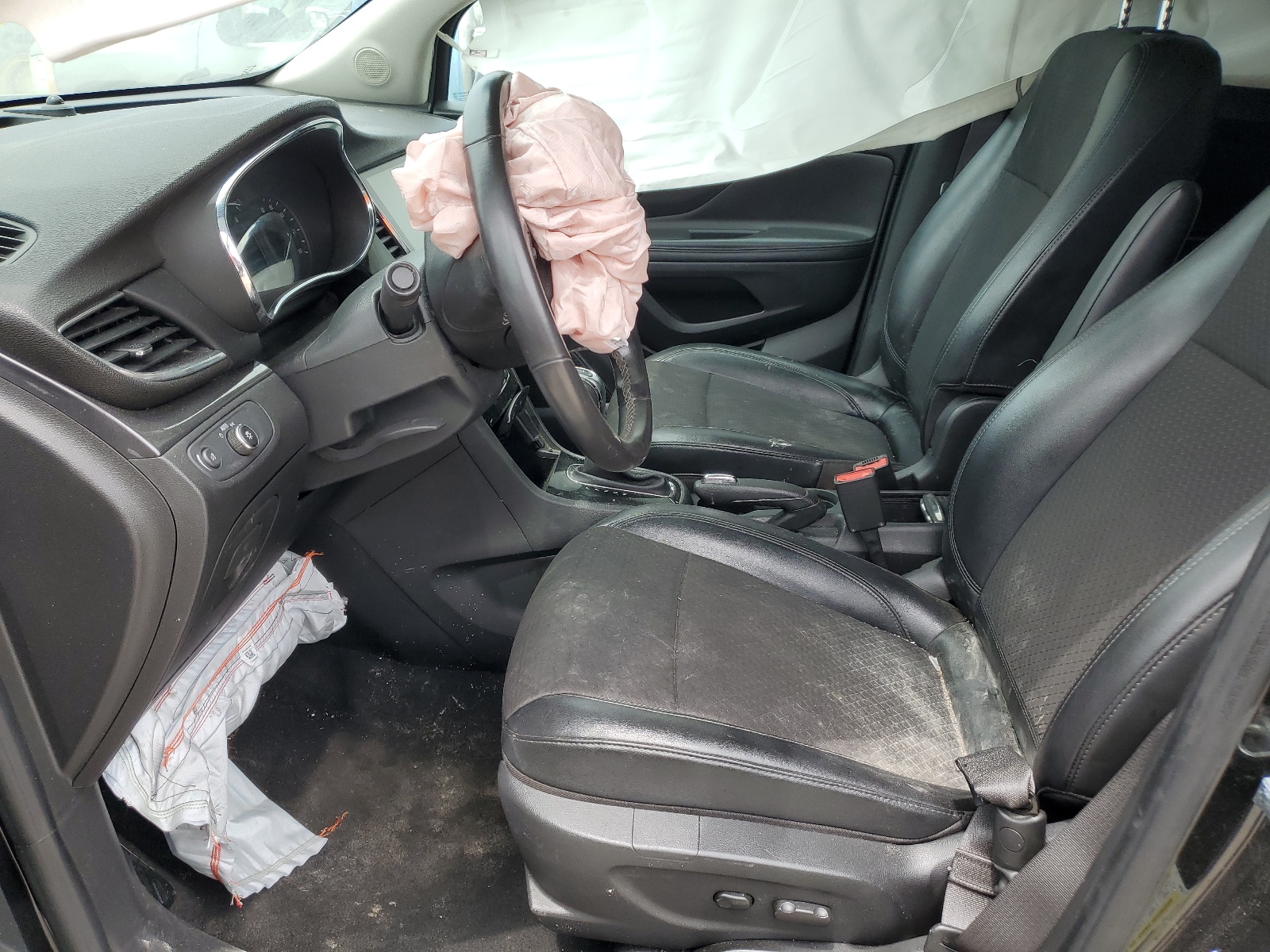 KL4CJASB2LB008098 2020 Buick Encore Preferred