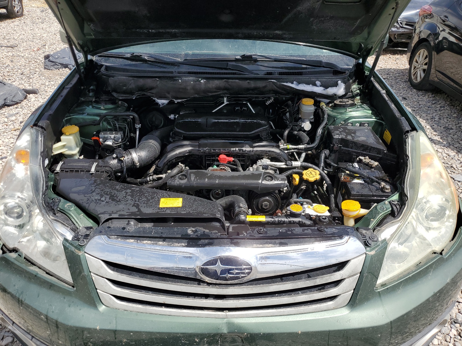 4S4BRBBC2A3331921 2010 Subaru Outback 2.5I Premium