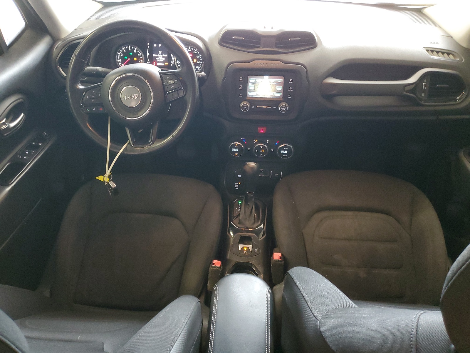 ZACCJBBT4GPE02377 2016 Jeep Renegade Latitude