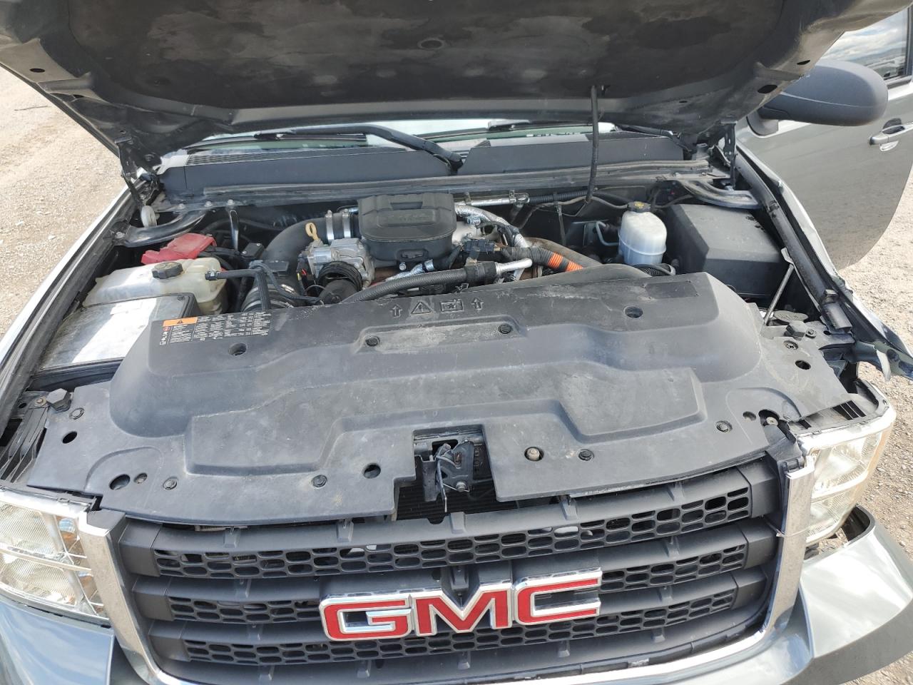 1GT121C81BF110142 2011 GMC Sierra K2500 Slt