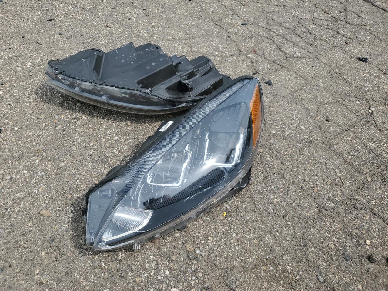 2020 Ford Escape Se VIN: 1FMCU9G66LUC06884 Lot: 57880564